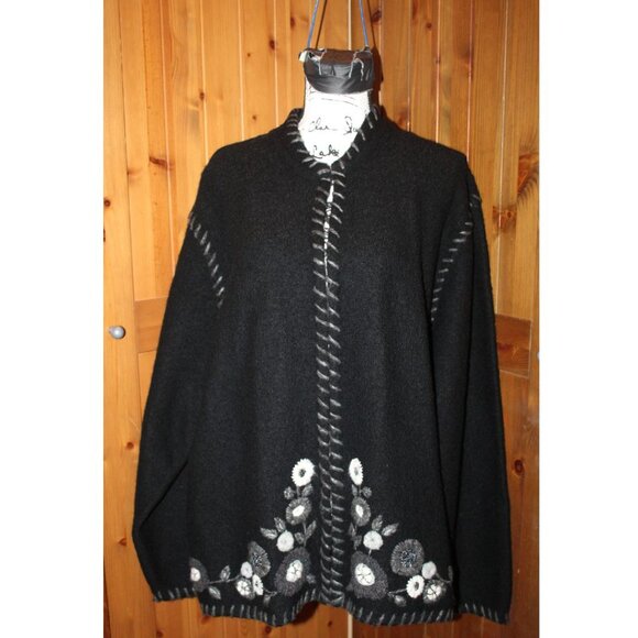 Sarah Spencer Woman 100% Wool Cardigan with Yarn Embellishment Plus 3X - Picture 2 of 11